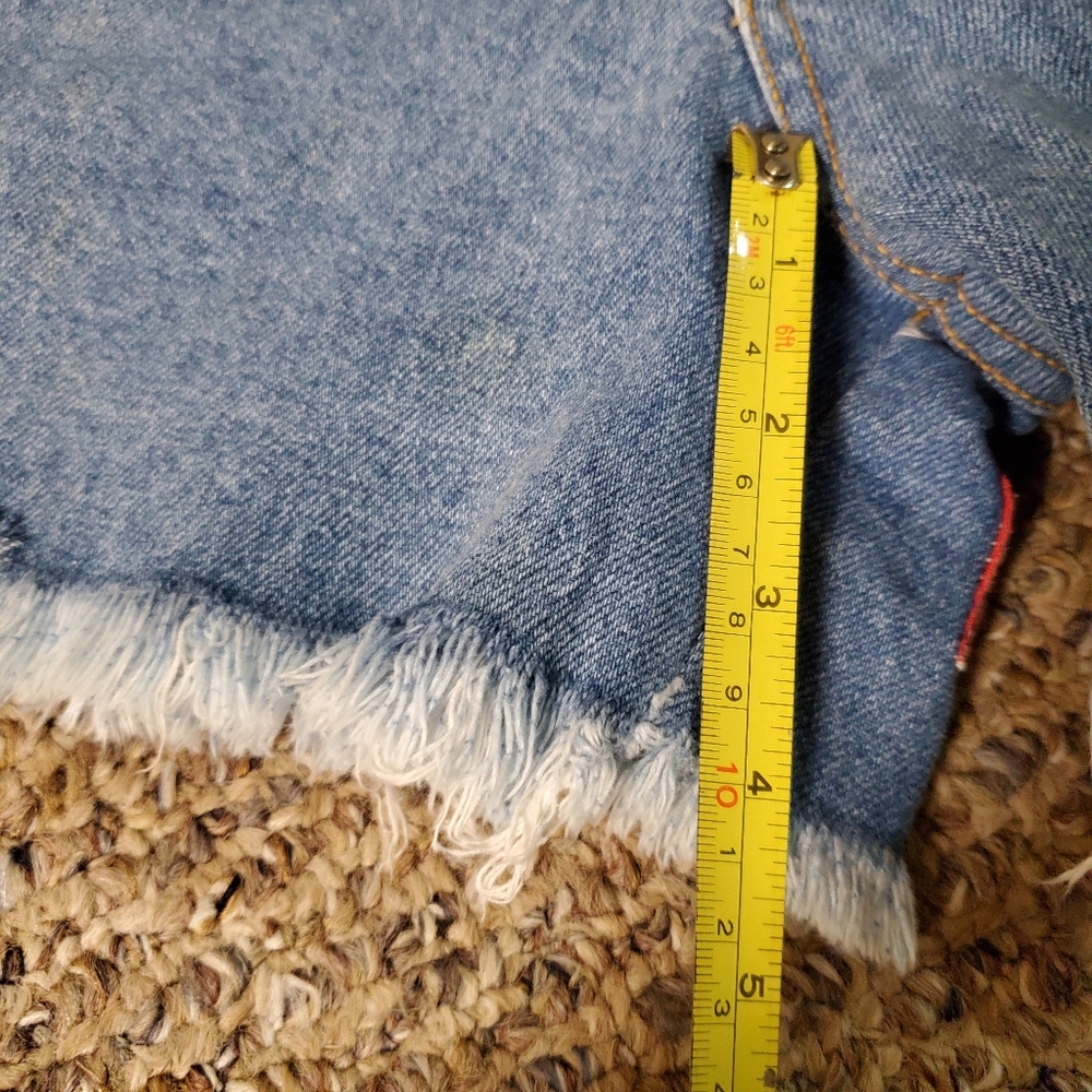 4th Jean shorts very stylish from Body Central - Picture 4 of 4